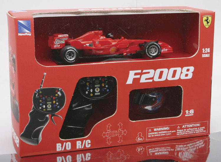 Ferrari F2008 F. Massa plus Helm RC - 1:24